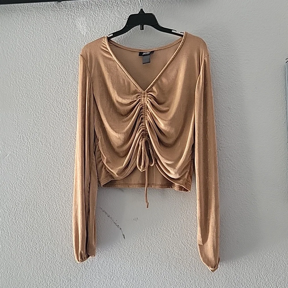 Just Polly NY Shiny tan slinky top ✨️ - Picture 1 of 5